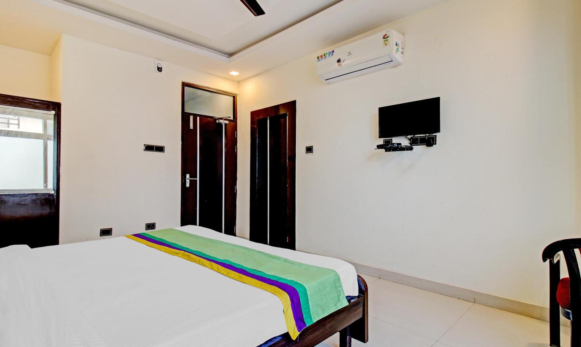 Treebo Silver Grand New Agreement Lucknow Exterior foto
