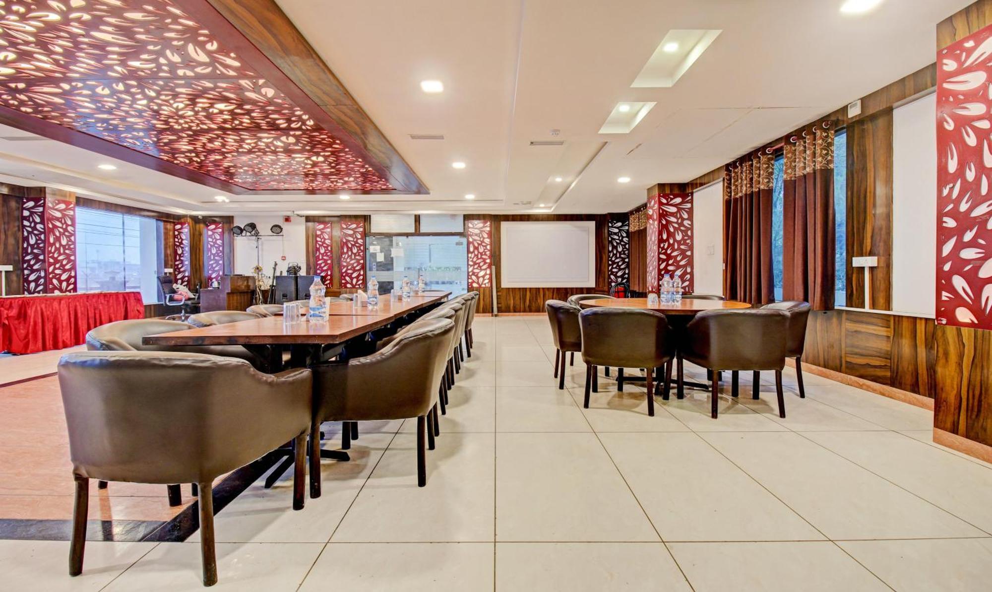 Treebo Silver Grand New Agreement Lucknow Exterior foto